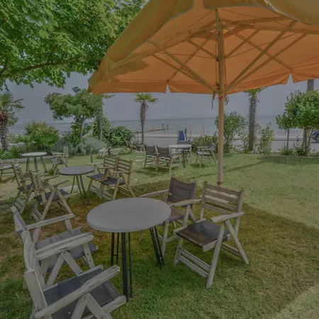 Achillion فندق 2*