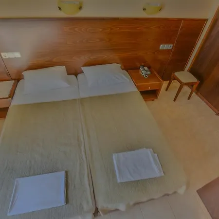 Achillion Otel 2*