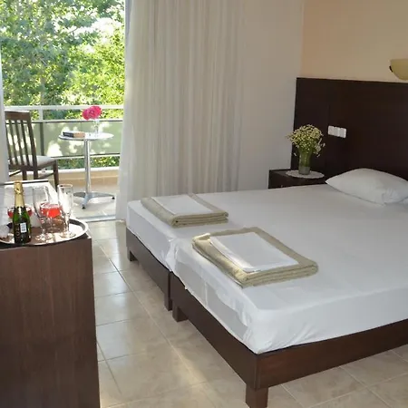 Achillion Otel 2*